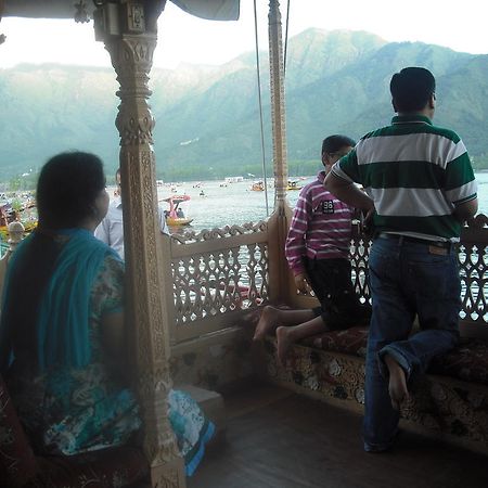 Dal View Resort Srīnagar Extérieur photo