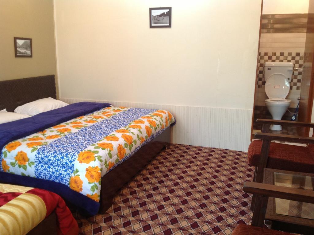 Dal View Resort Srīnagar Extérieur photo