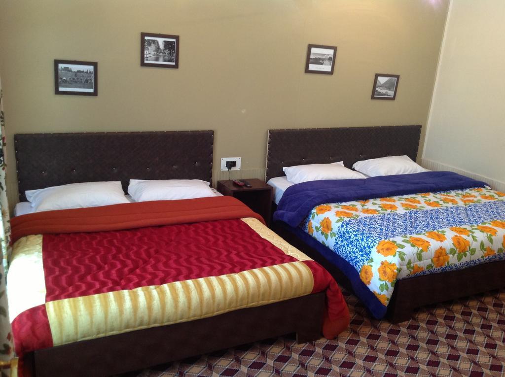 Dal View Resort Srīnagar Extérieur photo